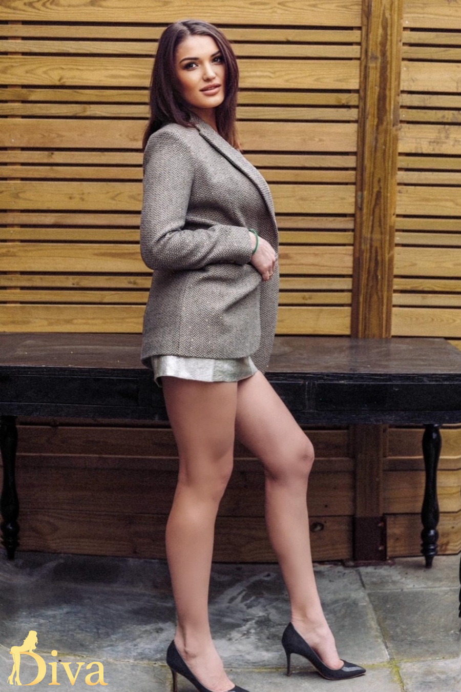 brunette-premiera-r16972977531707-0002.jpg