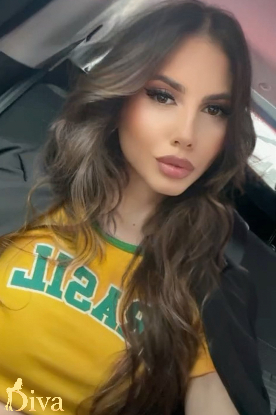 brunette-earls-court-jeren-r17205178492351-0001.jpeg