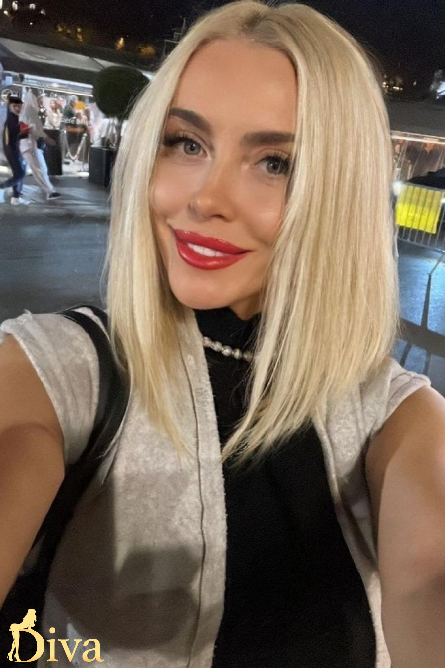 blonde-earls-court-elantra-r17444607325438-0002.jpeg