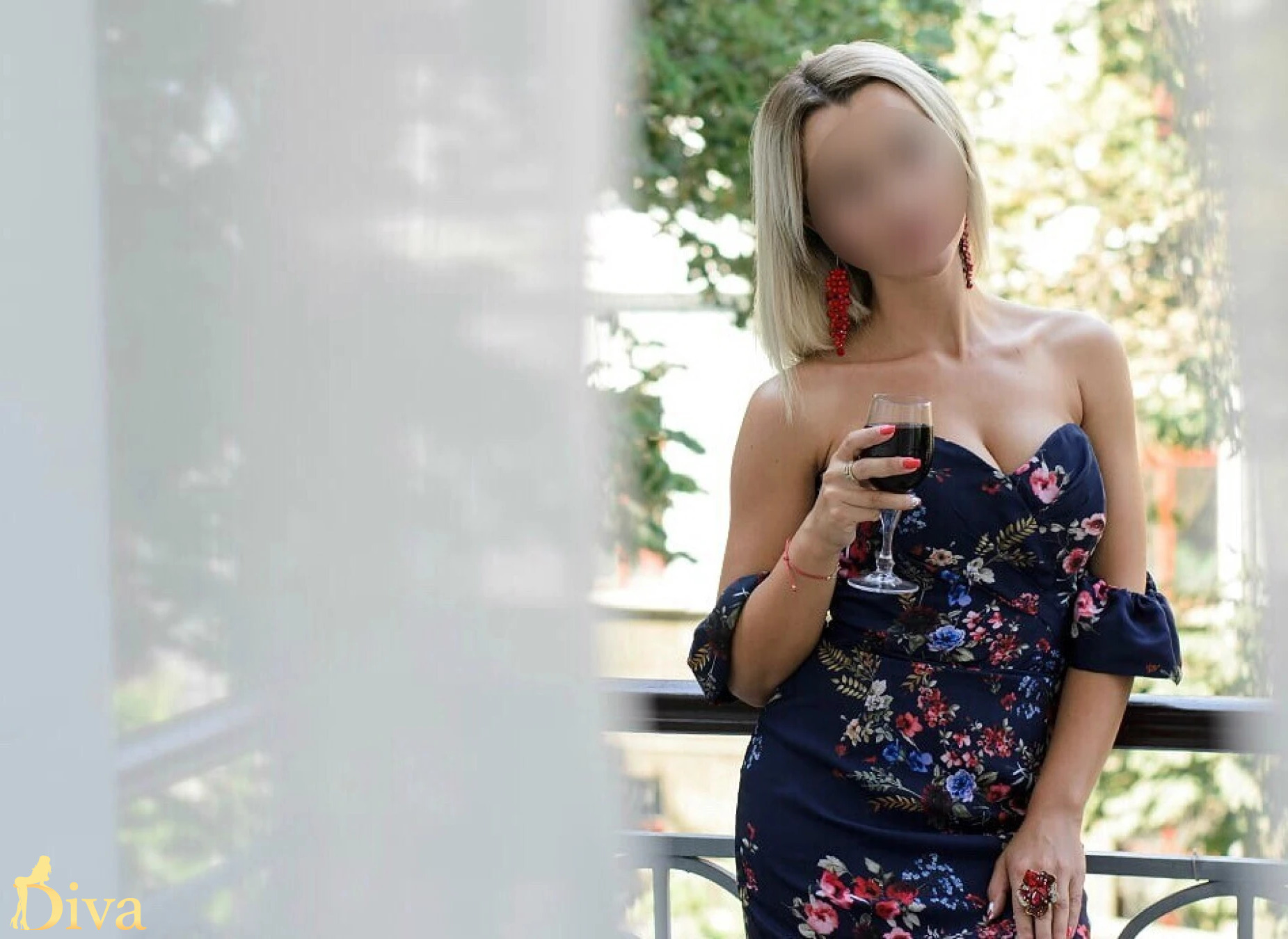 blonde-outcalls-only-central-london-white-city-malu-r16974014396477-0059.jpg