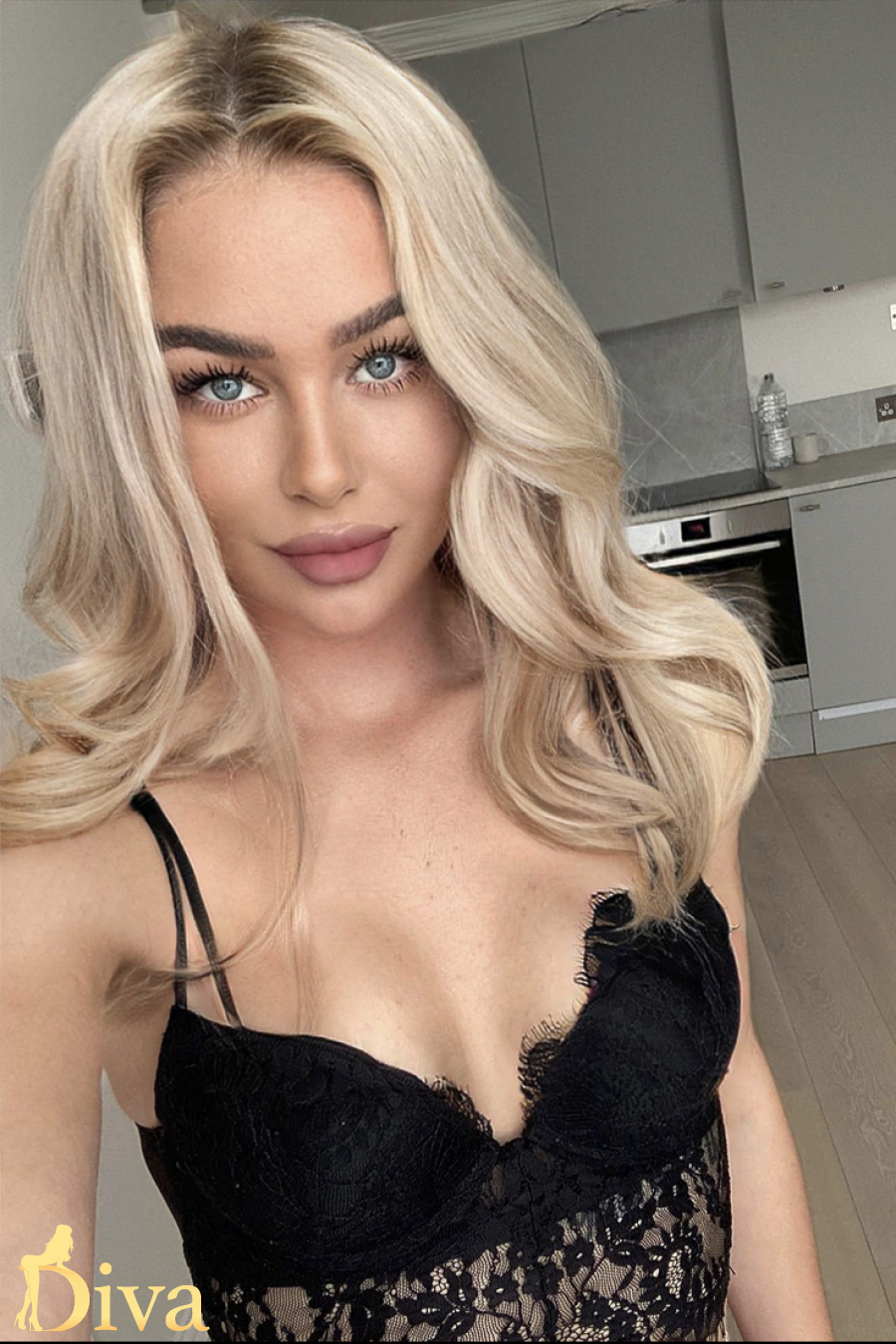 blonde-earls-court-paris-r16973670204059-0002.jpg