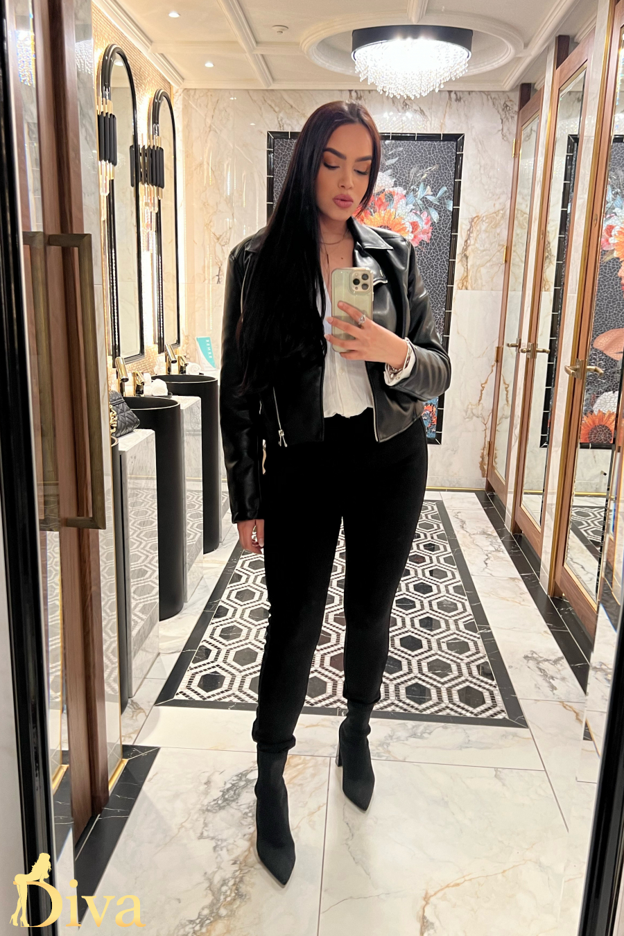 brunette-high-street-kensington-gloucester-road-earls-court-fauna-r16972914398949-0001.jpg