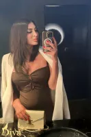 brunette-south-kensington-gloucester-road-knightsbridge-nour-r17014538545412-0001.jpeg