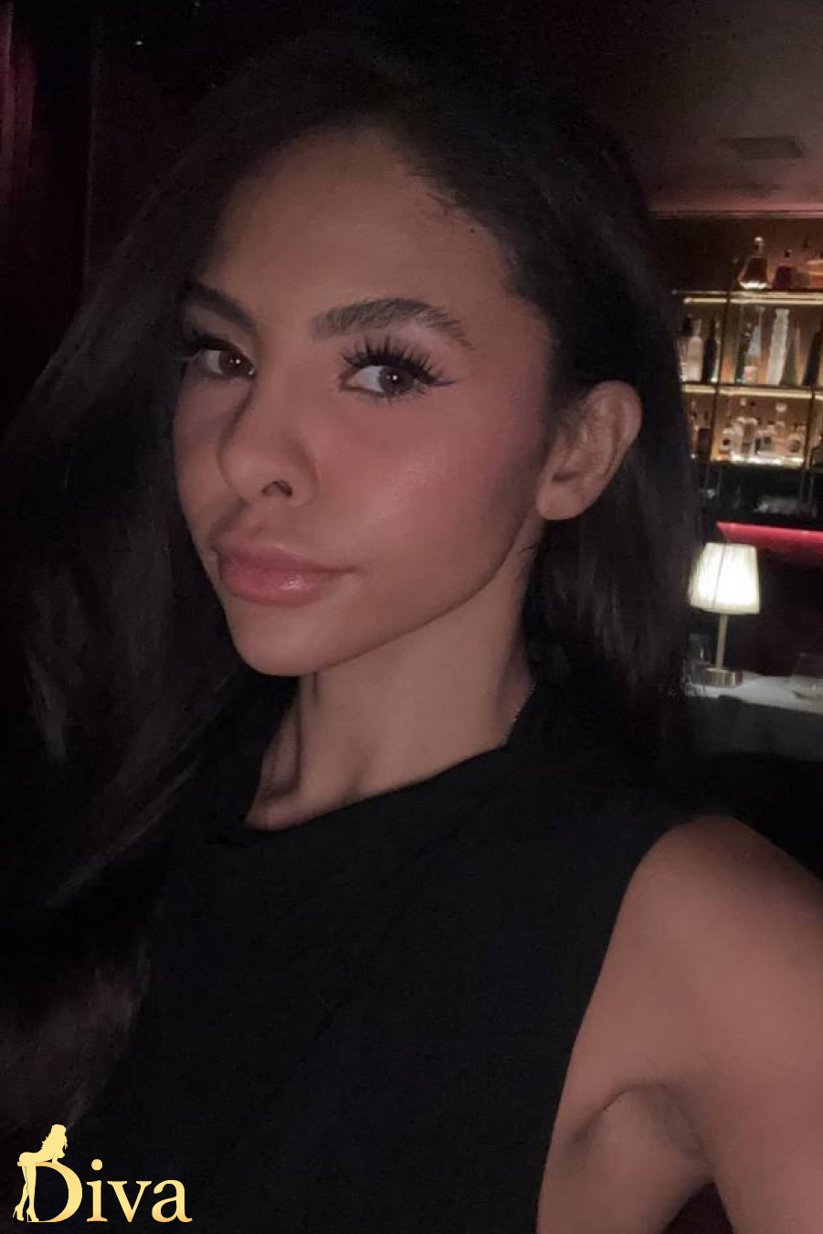 brunette-high-street-kensington-gloucester-road-notting-hill-gate-essential-r17691929179797-0001.jpeg