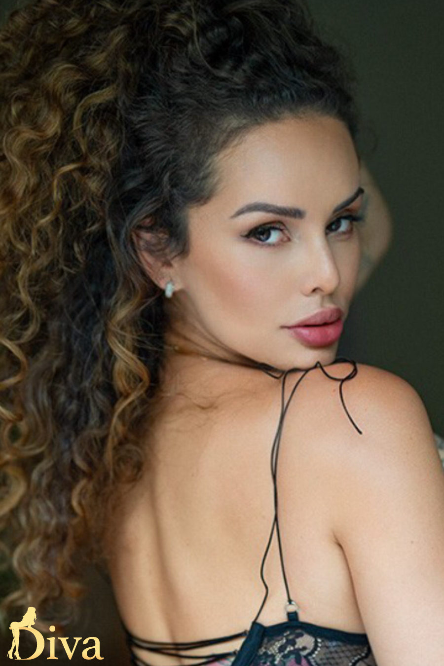 brunette-gloucester-road-south-kensington-earls-court-flavor-r17238169608826-0002.jpg