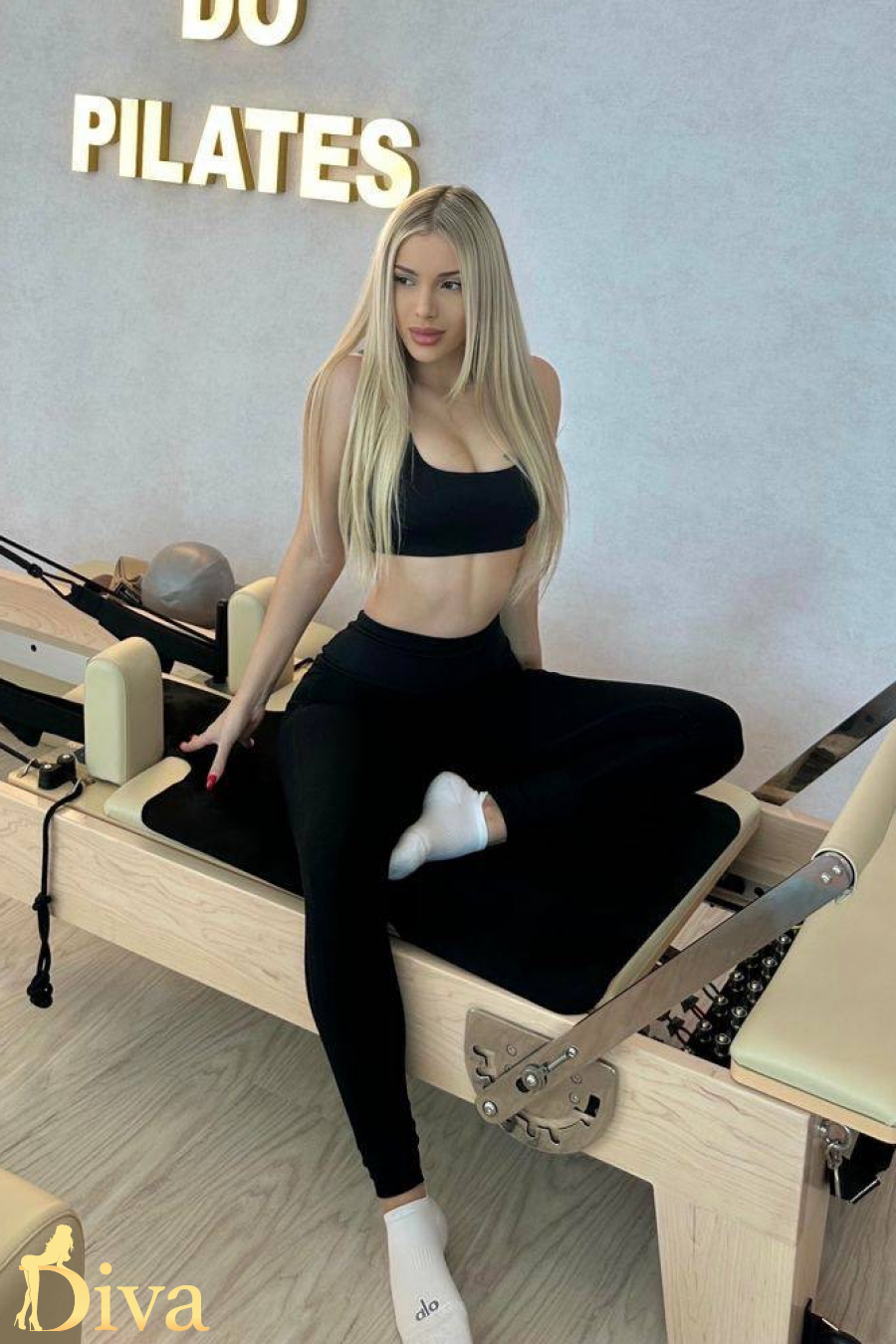 blonde-high-street-kensington-south-kensington-gloucester-road-orsola-r17634953033538-0002.jpeg