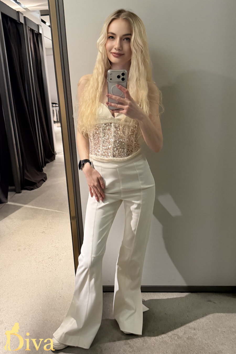 blonde-knightsbridge-sloane-square-hyde-park-corner-minnie-r17747050721129-0002.jpg
