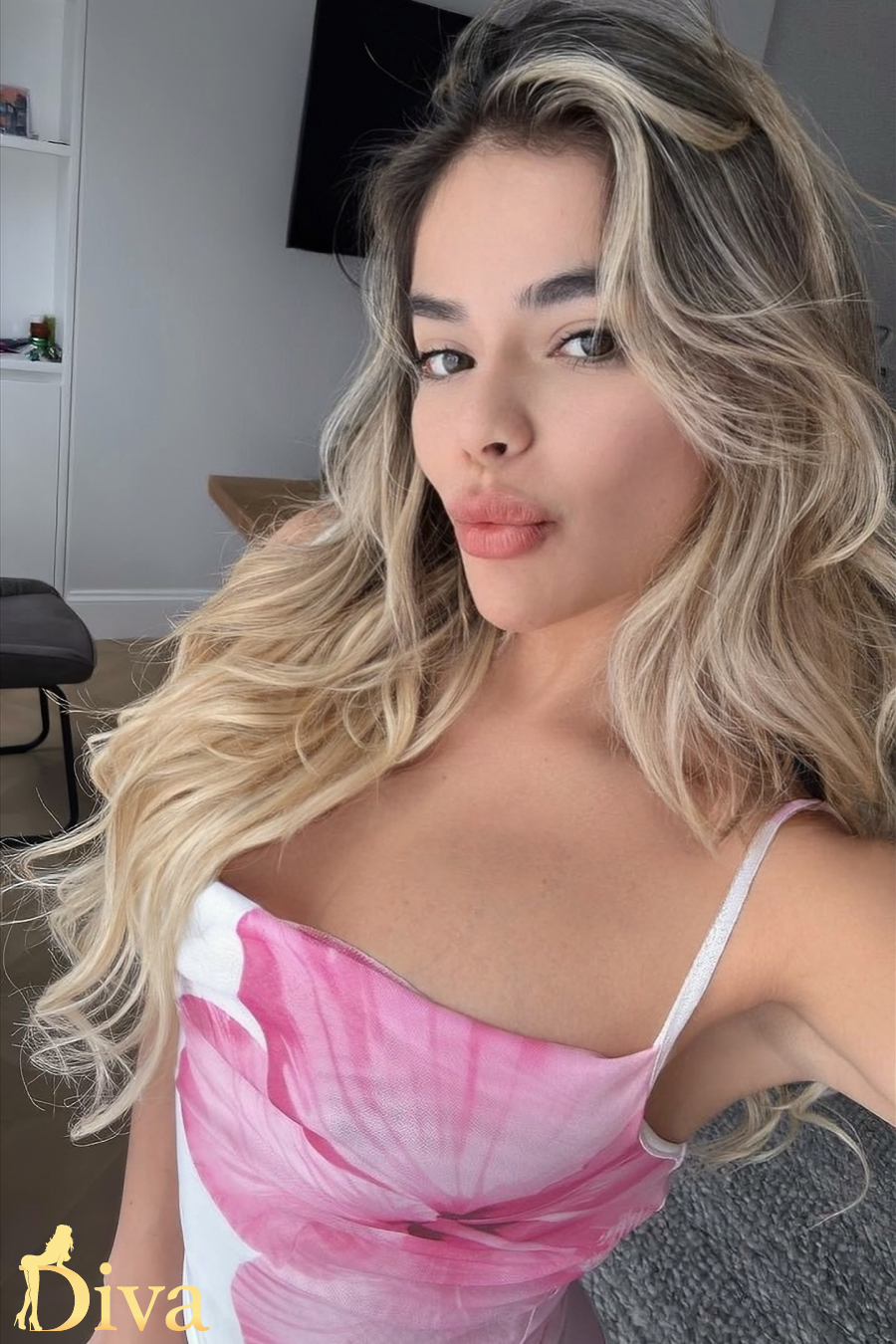 blonde-bayswater-queensway-lancaster-gate-paddington-royal-oak-ainoya-r17526874136206-0002.jpeg