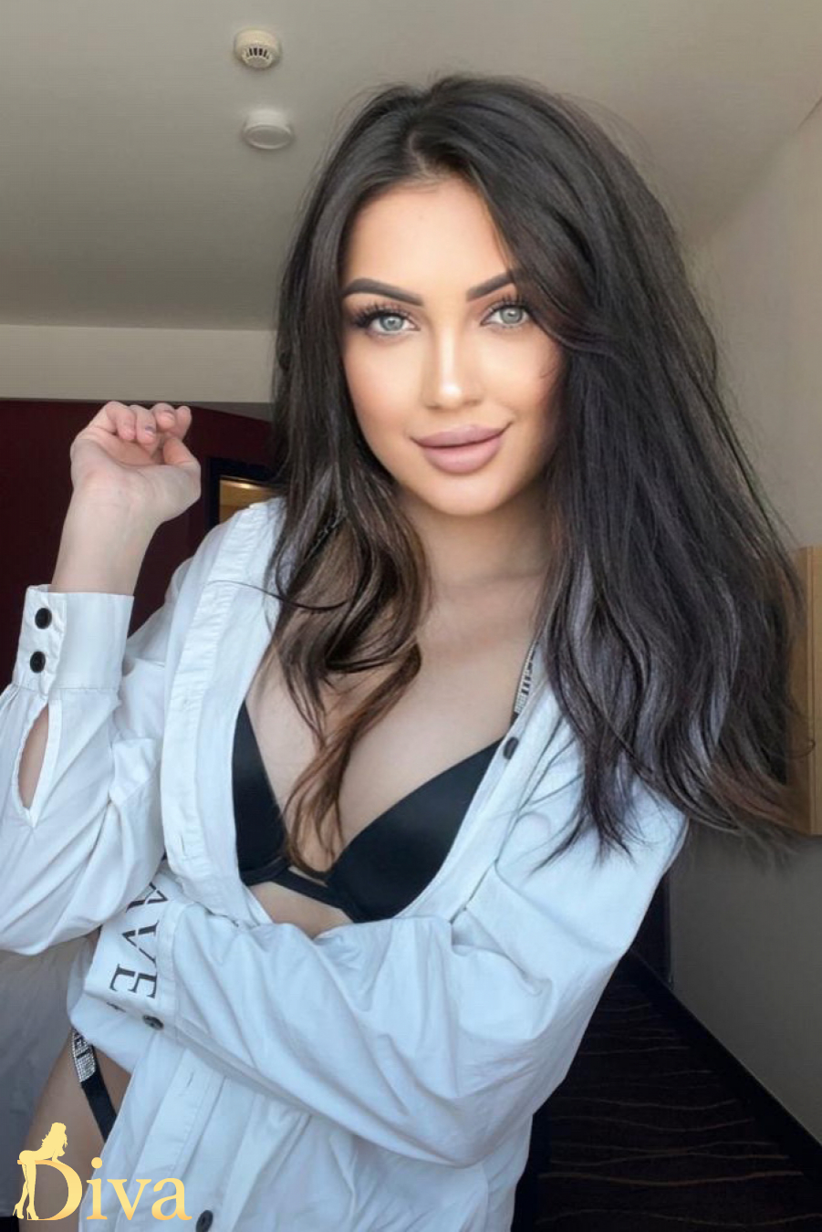 brunette-earls-court-west-brompton-west-kensington-tropic-r16972785983657-0003.jpeg