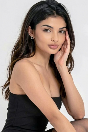 brunette-marylebone-baker-street-edgware-road-niranya-r17796143775588-0002.jpg