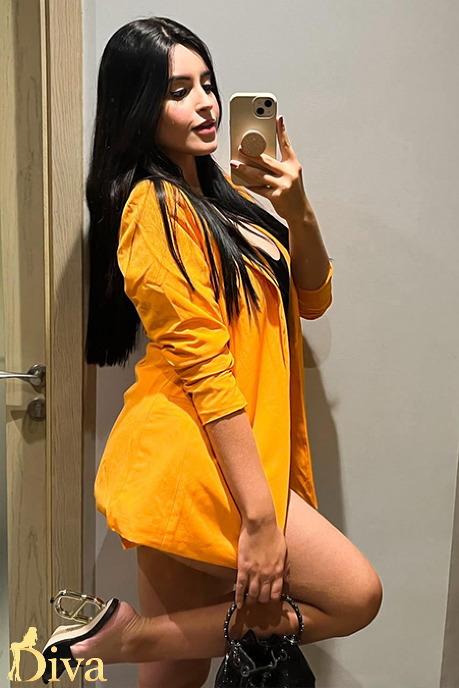 brunette-south-kensington-knightsbridge-sloane-square-molecula-r16975154215615-0000.jpg