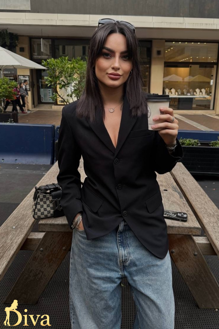 brunette-sloane-square-macy-r17582900150113-0001.jpeg