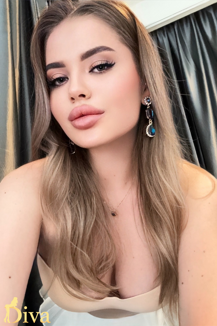 blonde-earls-court-baronessa-r17654476686941-0001.jpeg