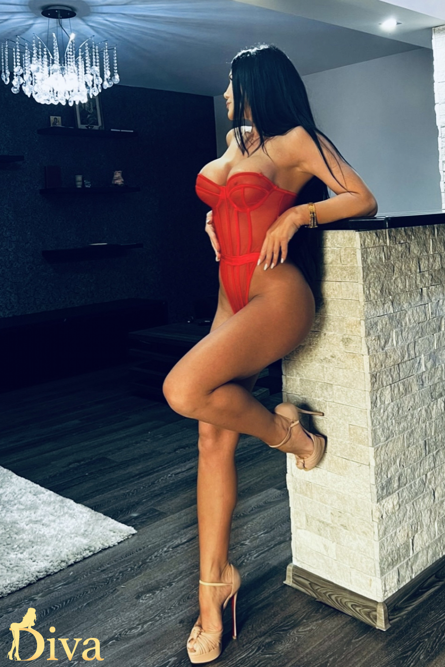 brunette-farringdon-dzeta-r17177809550681-0001.jpeg