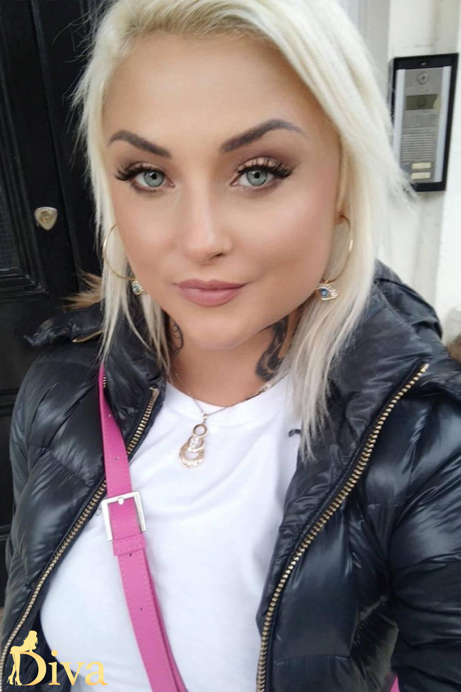 blonde-earls-court-gloucester-road-west-brompton-milli-r16990082930552-0001.jpg