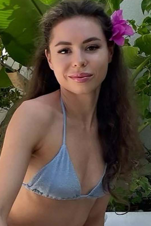 brunette-kensington-olympia-west-kensington-earls-court-kristina-r16973693442677-0007.jpg