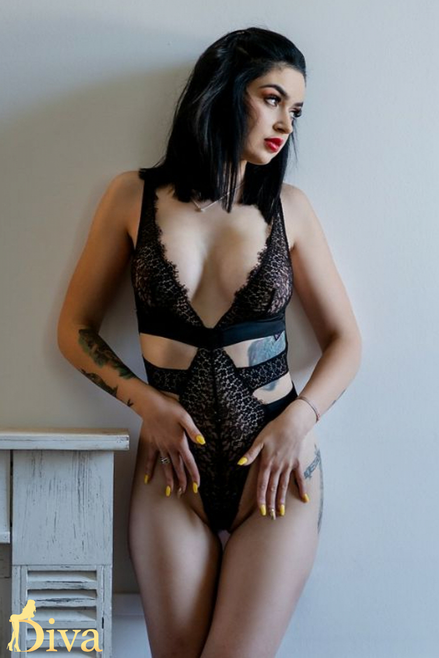 brunette-gudi-r16973377074058-0003.jpg
