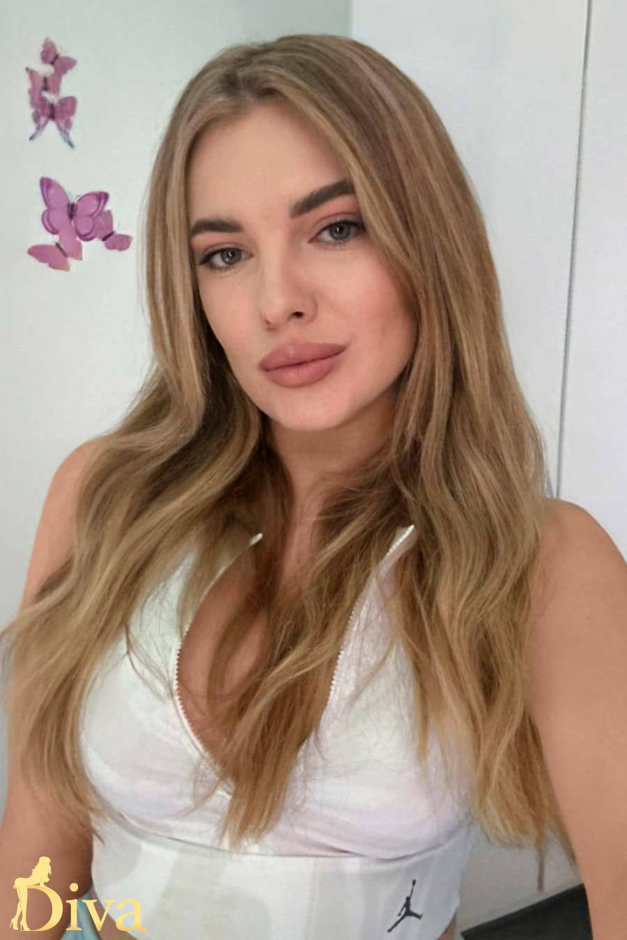 blonde-earls-court-gloucester-road-west-brompton-west-kensington-lotus-r17500928030533-0001.jpg
