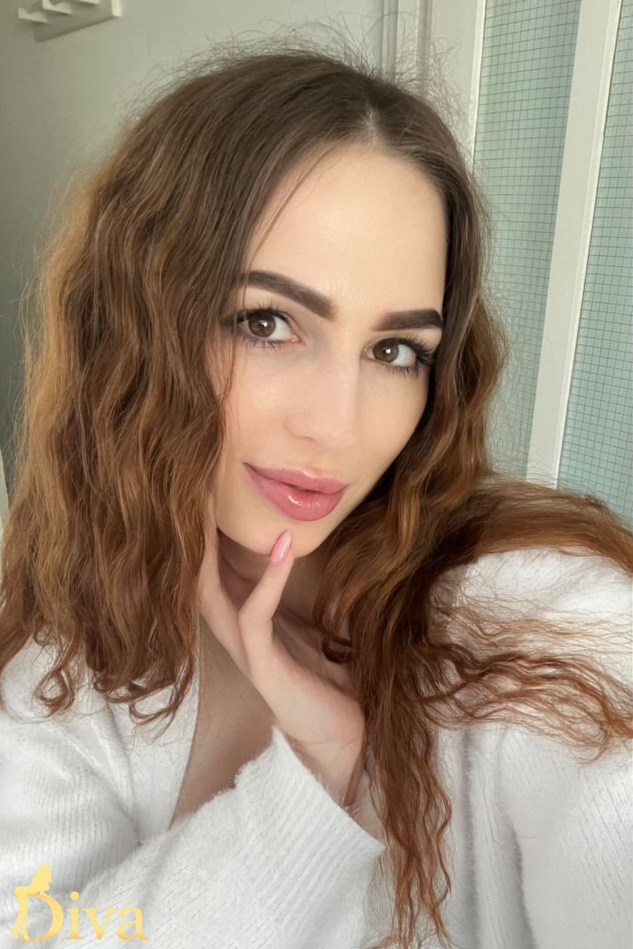 brunette-earls-court-gloucester-road-high-street-kensington-south-kensington-zoya-r17798848075081-0001.jpg
