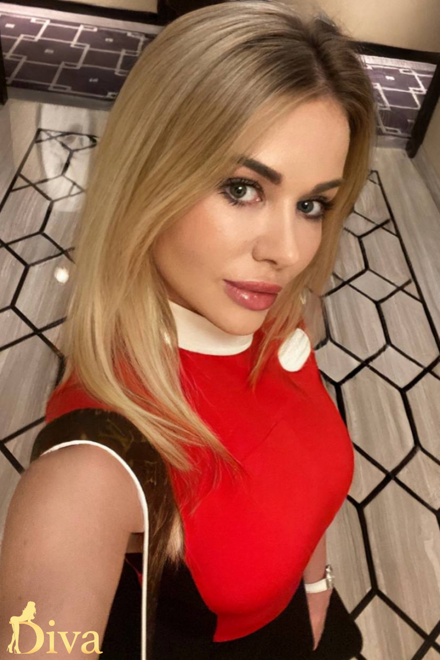 blonde-gloucester-road-earls-court-south-kensington-high-street-kensington-vikki-r16973674949413-0003.jpeg