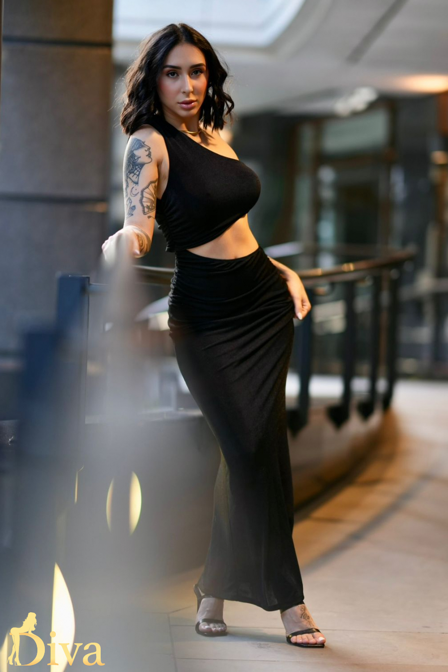 brunette-south-kensington-gloucester-road-knightsbridge-tilly-r17537085470911-0003.jpg