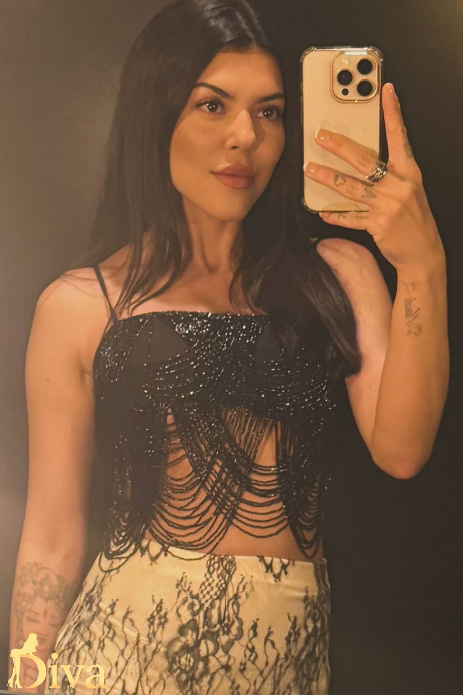 brunette-tottenham-court-road-covent-garden-leicester-square-lally-r17726201017317-0002.jpg