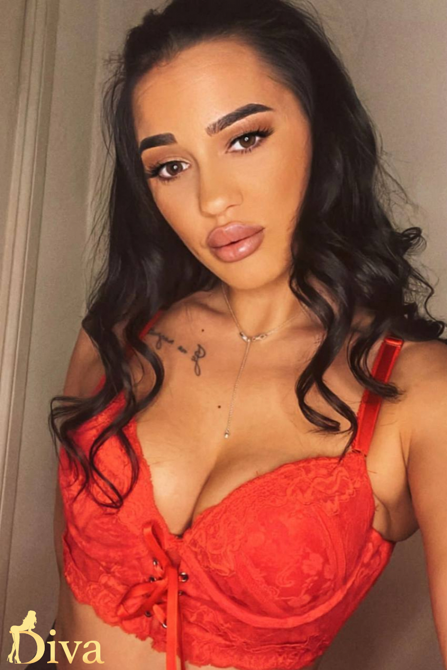 brunette-south-kensington-gloucester-road-knightsbridge-percival-r16973107630685-0002.jpg