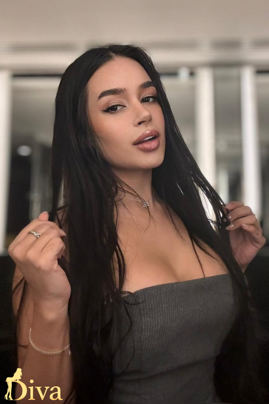 brunette-marylebone-lesley-r17311839693815-0002.jpeg