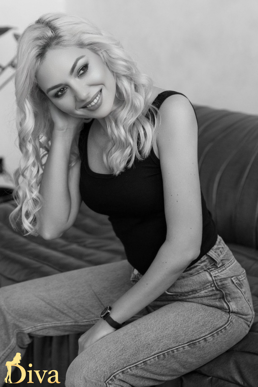 blonde-earls-court-west-kensington-rada-r17667733571760-0002.jpg