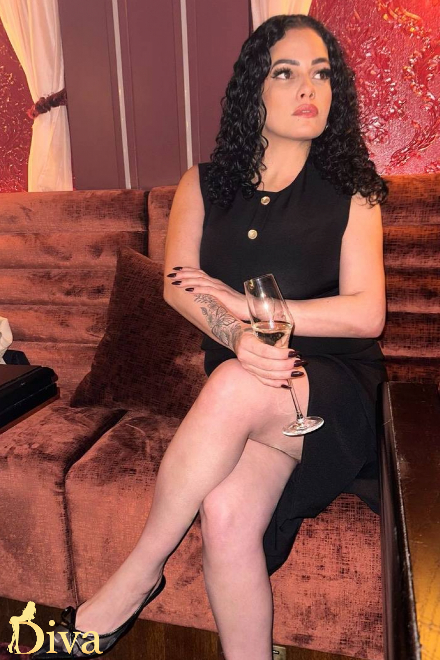 brunette-earls-court-serilda-r17473088821788-0002.jpeg
