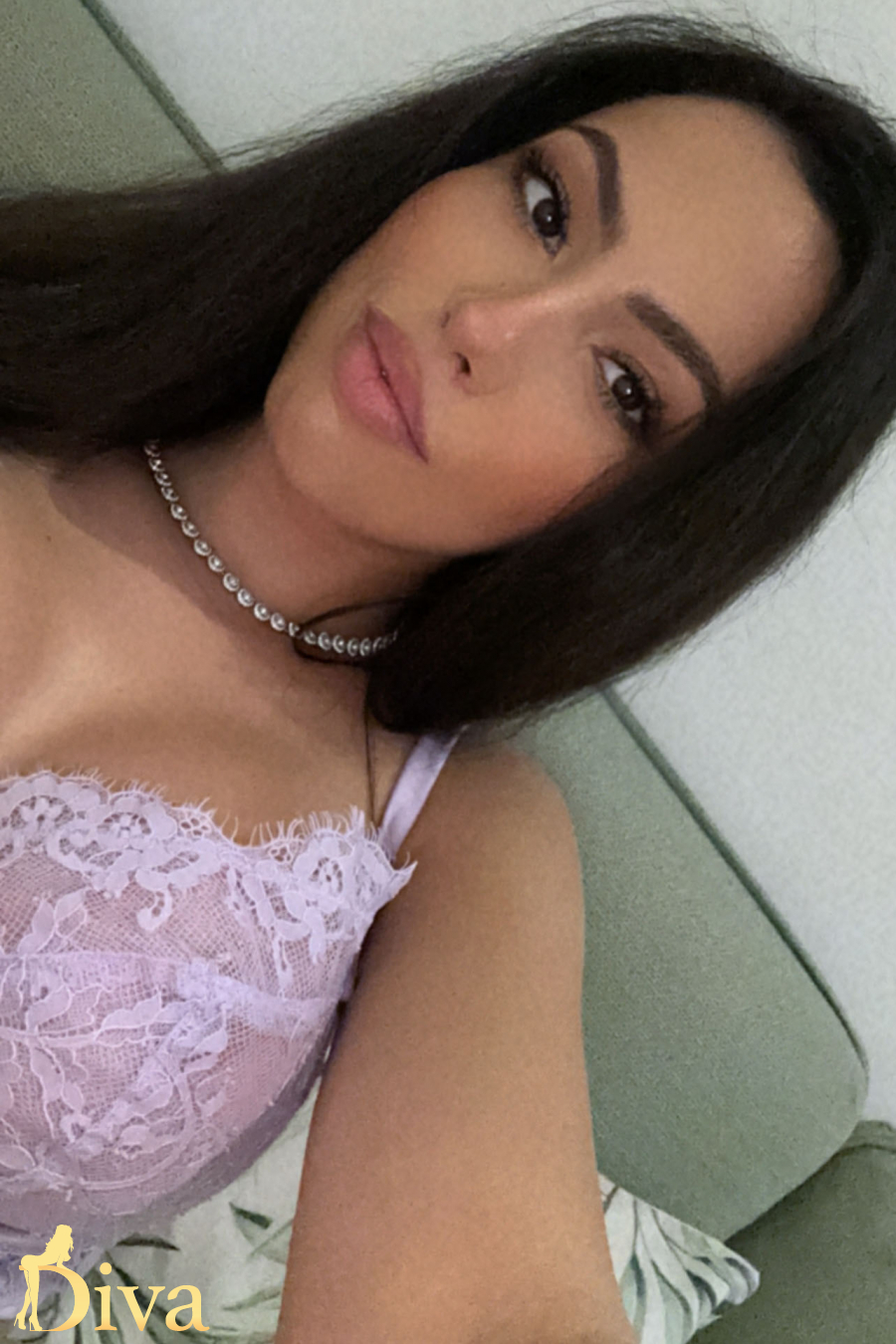 brunette-gloucester-road-south-kensington-earls-court-knightsbridge-drew-r16985746706592-0001.jpeg