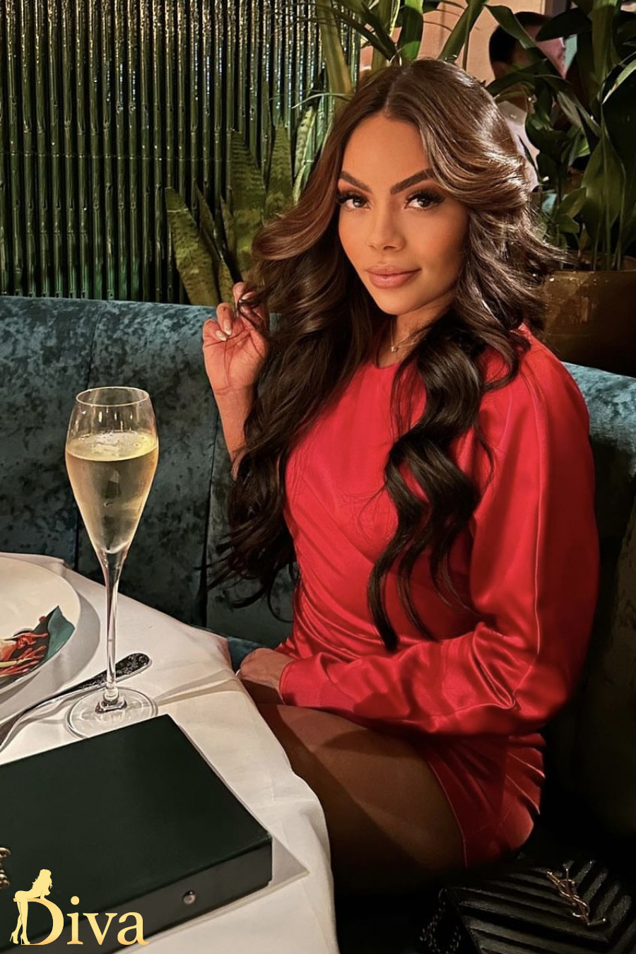 brunette-gloucester-road-earls-court-south-kensington-coral-r17298839110225-0003.jpeg