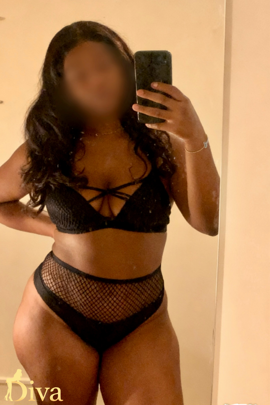 brunette-woolwich-arsenal-outcalls-only-woolwich-dockyard-woolwich-nessy-r17797324145058-0002.jpeg