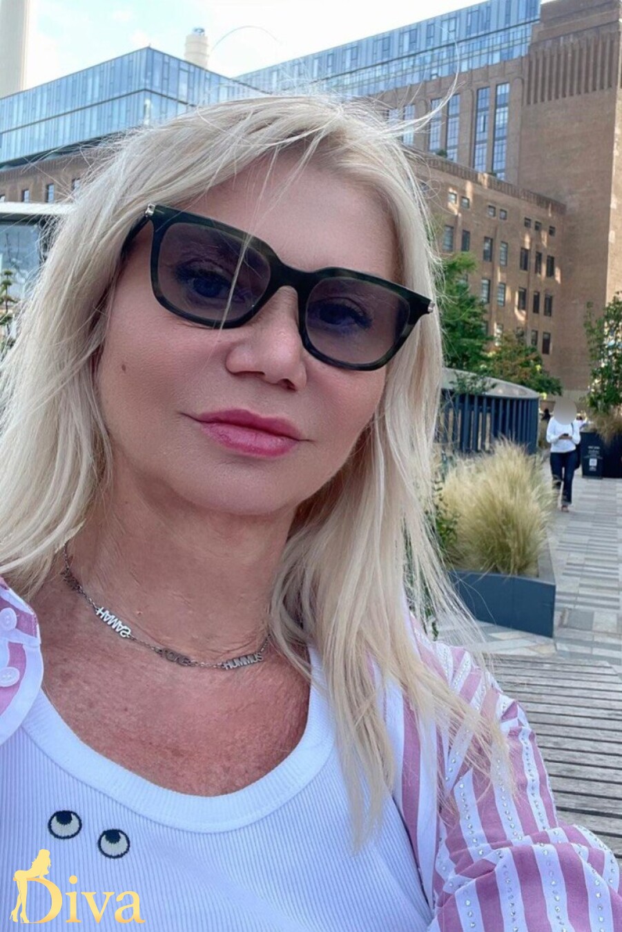 blonde-earls-court-gloucester-road-west-brompton-high-street-kensington-lesta-r17511043823134-0002.jpg