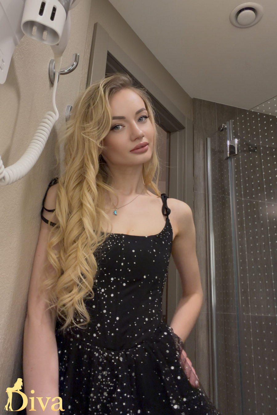 blonde-outcalls-only-sloane-square-knightsbridge-south-kensington-minnie-r17745258670660-0002.jpg