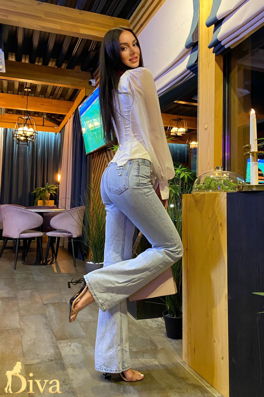 brunette-outcalls-only-gloucester-road-daria-r16973274380879-0004.jpg