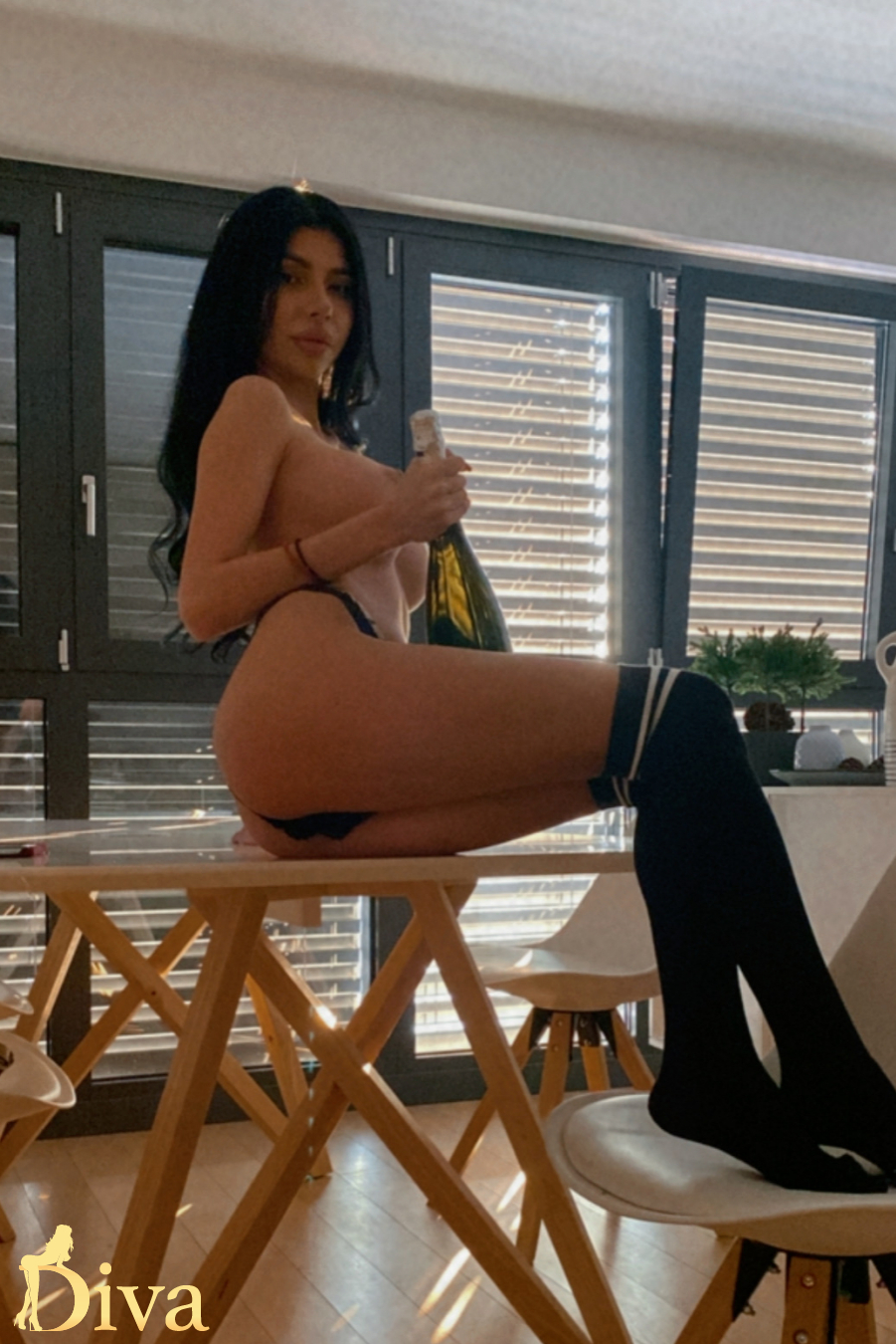 brunette-west-kensington-barons-court-west-brompton-playma-r16973858148373-0002.jpeg