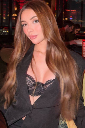 brunette-goodge-street-tottenham-court-road-warren-street-maguana-r17755033675238-0002.jpeg