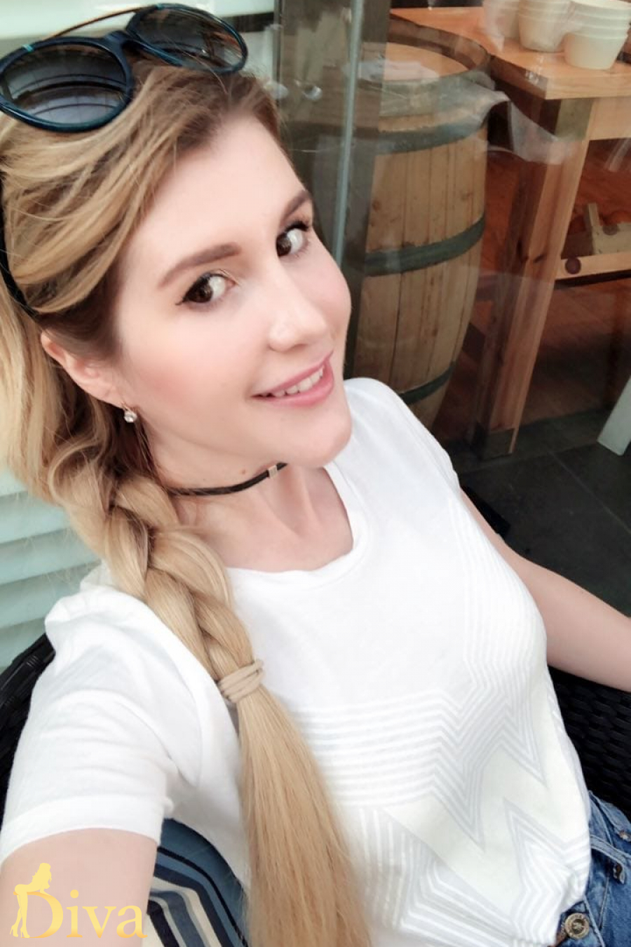 blonde-earls-court-west-brompton-gloucester-road-milana-r16974510591483-0001.jpeg