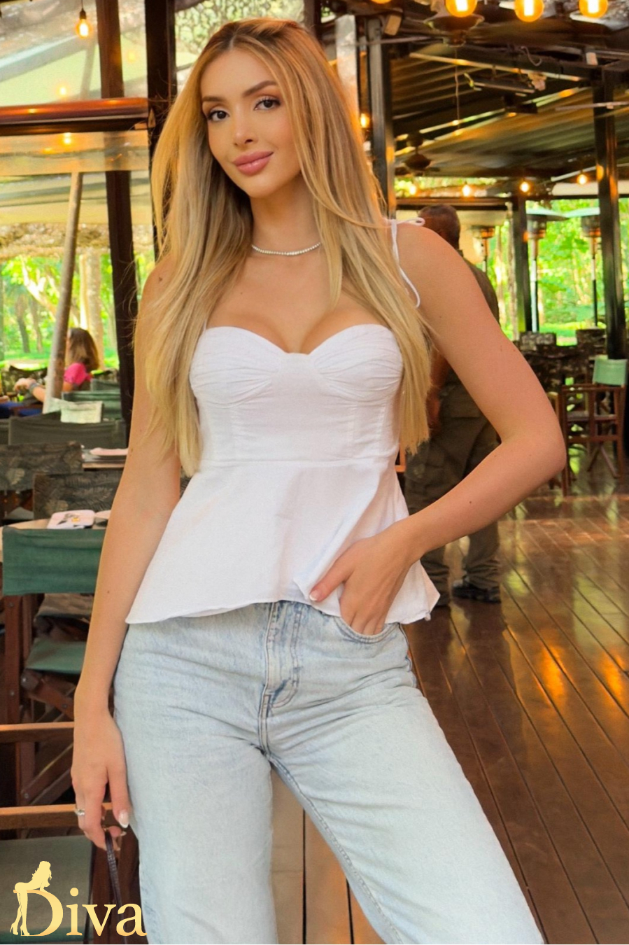 blonde-earls-court-aldona-r17671132232911-0001.jpeg