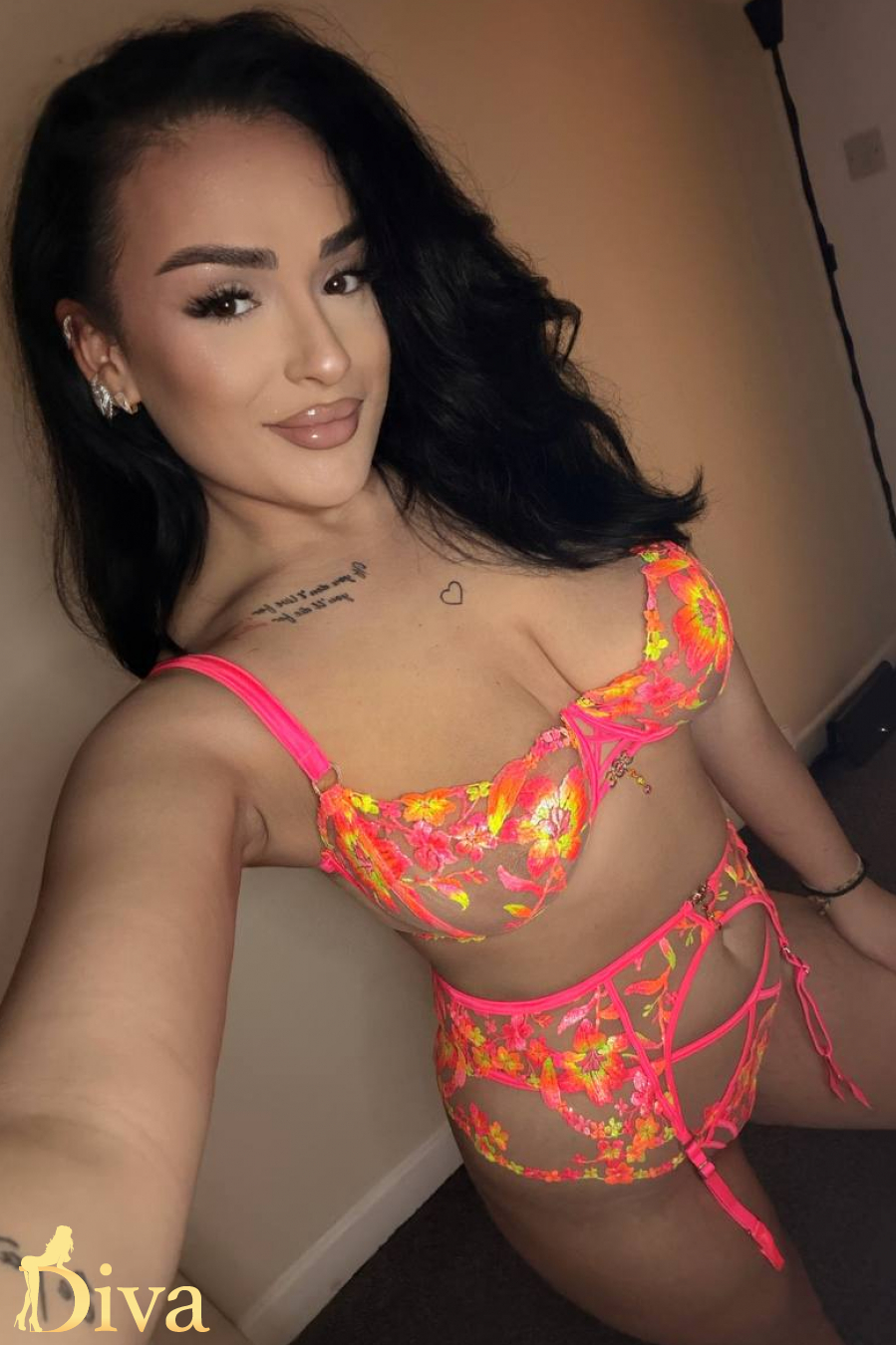 brunette-edgware-road-paddington-marylebone-tao-r17629706434738-0001.jpg