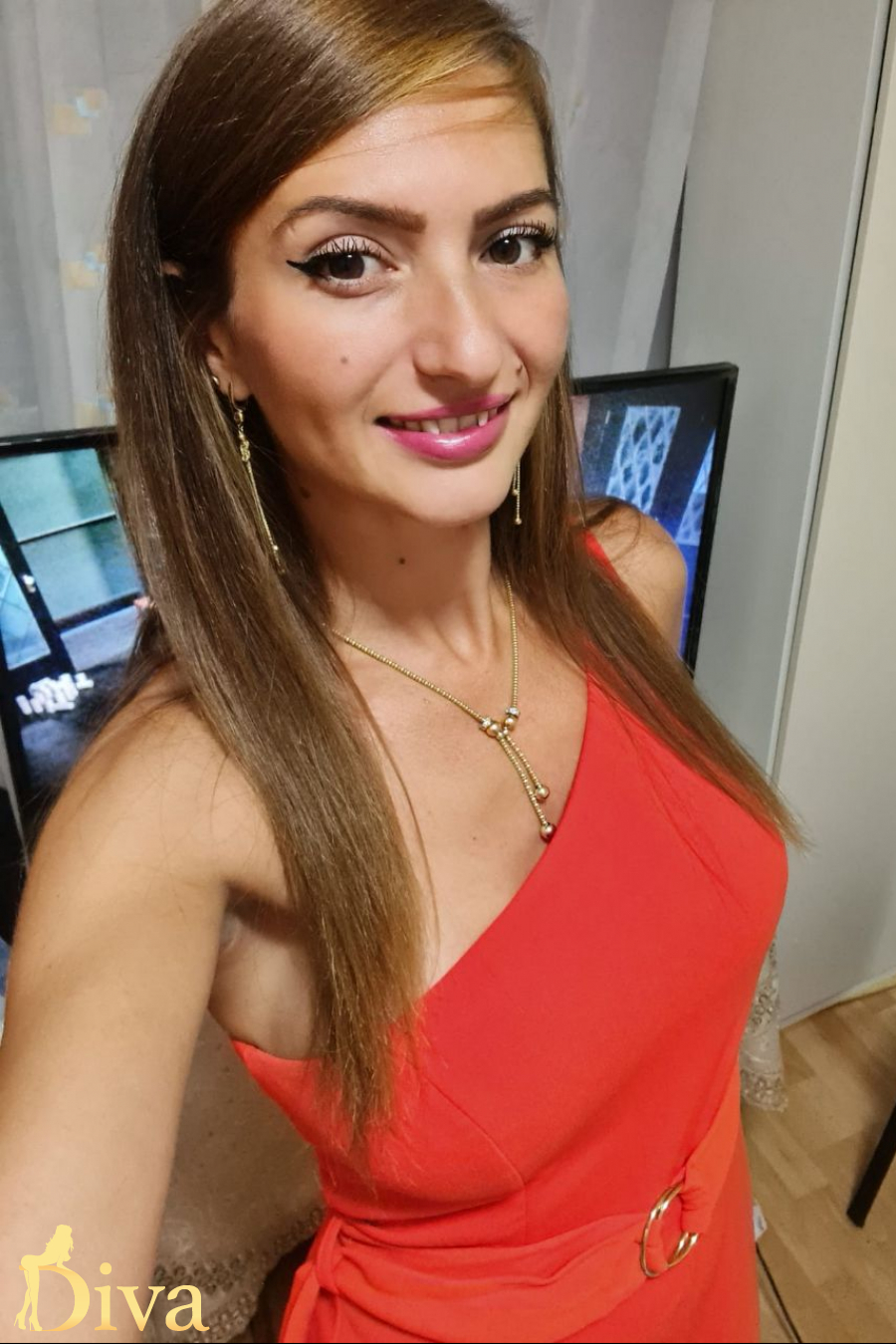 brunette-bayswater-queensway-notting-hill-gate-lancaster-gate-trocadera-r16973697001338-0002.jpg