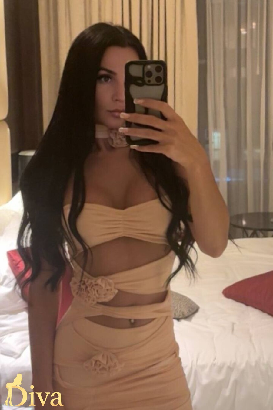 brunette-earls-court-gloucester-road-high-street-kensington-south-kensington-aizere-r17812884392596-0000.jpg