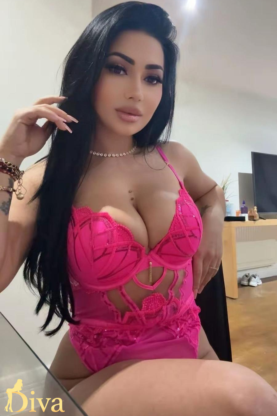 brunette-edgware-road-paddington-marylebone-tamara-r17652197963714-0002.jpeg