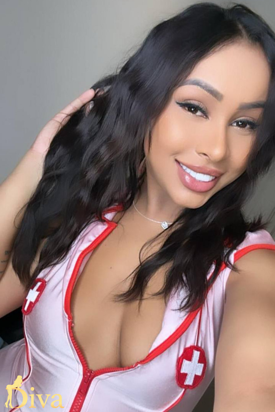 brunette-edgware-road-paddington-marylebone-bonita-r17138917480359-0002.jpg