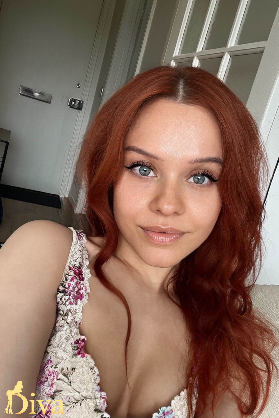 redhead-earls-court-south-kensington-gloucester-road-lakmie-r17797990610769-0001.jpg