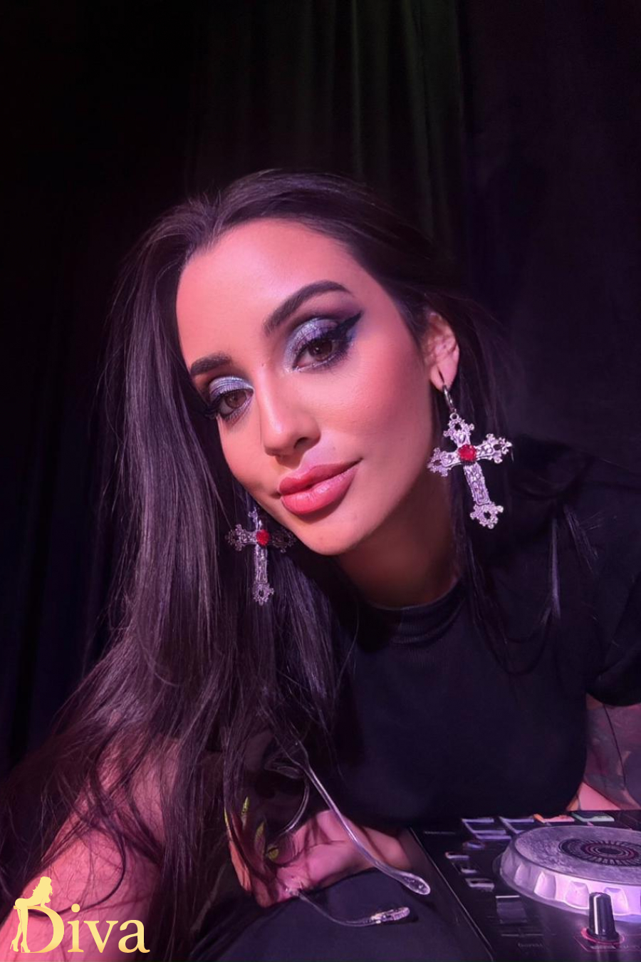 brunette-west-brompton-donyale-r17697175789219-0001.jpeg