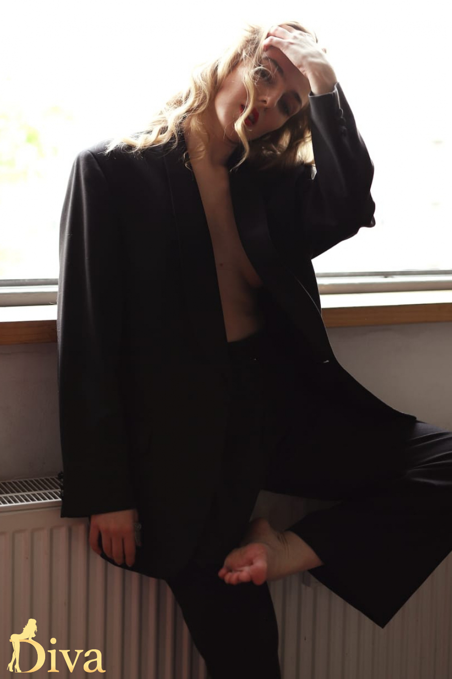 blonde-earls-court-gloucester-road-south-kensington-west-brompton-gardenia-r17510226634941-0001.jpeg
