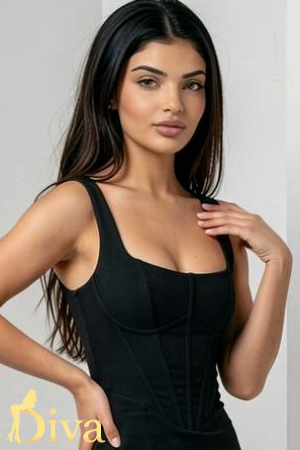 brunette-bond-street-oxford-circus-green-park-marble-arch-niranya-r17804186660227-0002.jpg