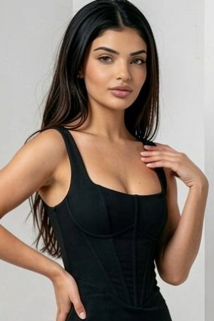 brunette-bond-street-oxford-circus-green-park-marble-arch-niranya-r17804186660227-0002.jpg